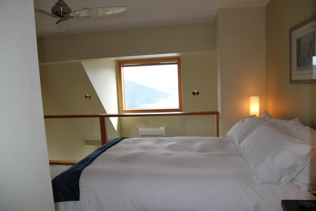 Moon Water Lodge Malahat Cameră foto
