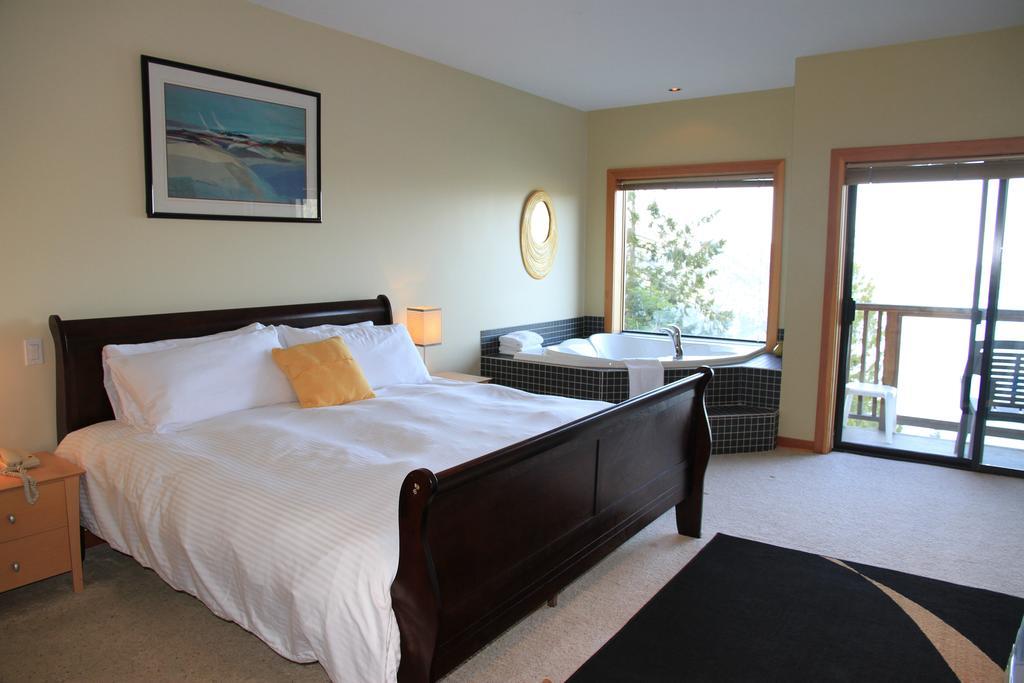 Moon Water Lodge Malahat Cameră foto